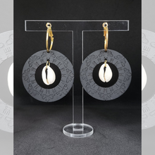 Load image into Gallery viewer, Loine Earrings
