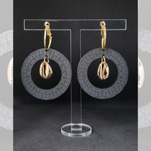 Load image into Gallery viewer, Loine Earrings
