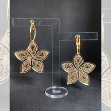 Load image into Gallery viewer, Saryah Earrings
